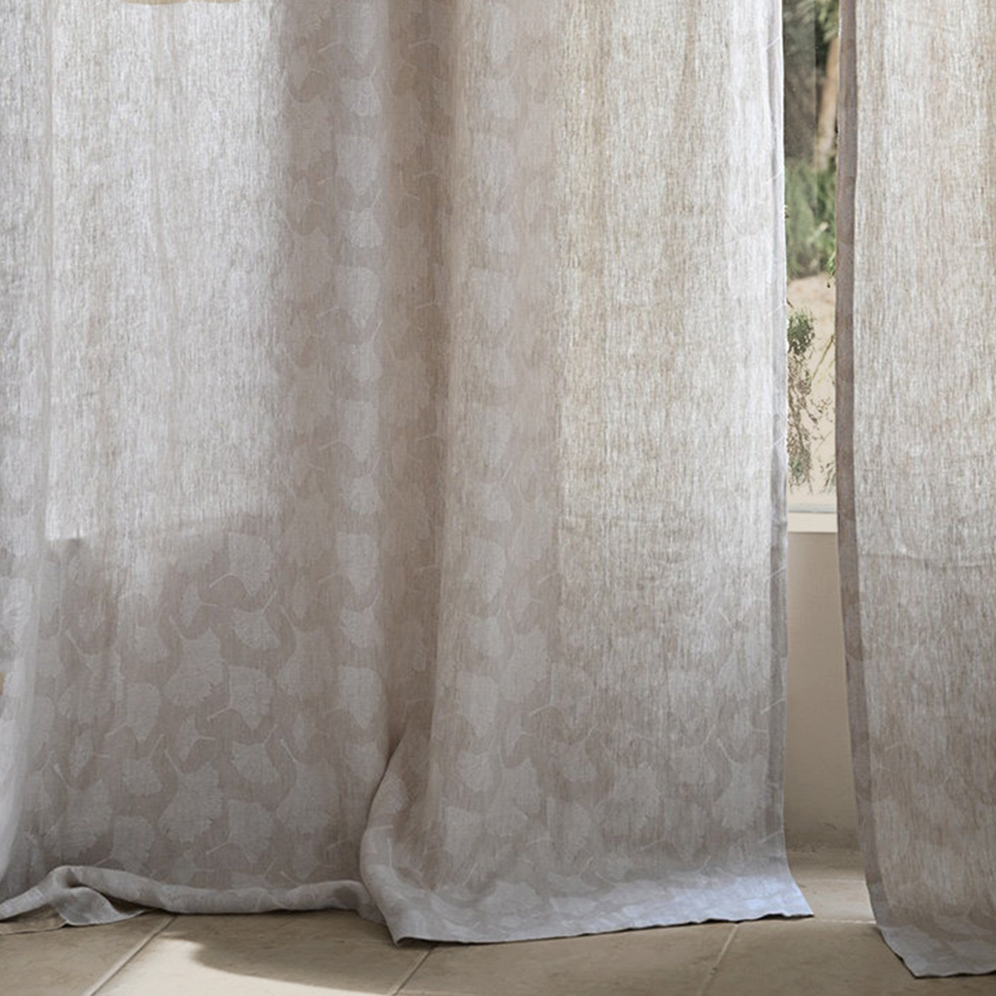 Ginkgo Jacquard Linen